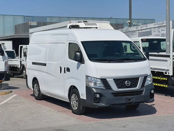 2022 Nissan Urvan | Chiller friezer | Manual Van | GCC | Screen | Ref#1014