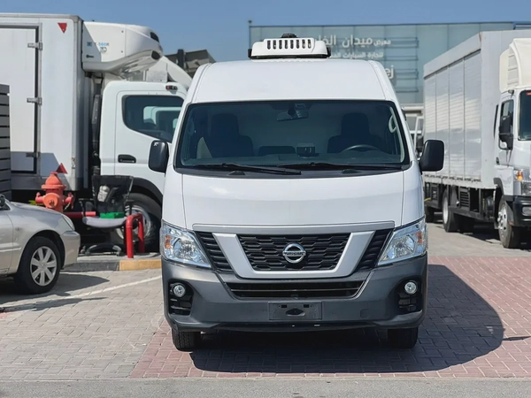 2022 Nissan Urvan | Chiller friezer | Manual Van | GCC | Screen | Ref#1014