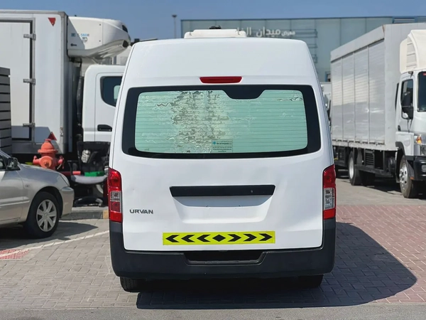 2022 Nissan Urvan | Chiller friezer | Manual Van | GCC | Screen | Ref#1014