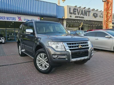 Mitsubishi Pajero 2019 GLS Top Line | GCC Specs | Full Service History From Company Well Maintained-0