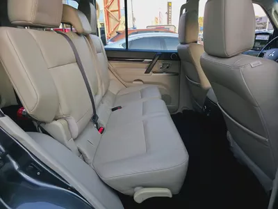 Mitsubishi Pajero 2019 GLS Top Line | GCC Specs | Full Service History From Company Well Maintained-12