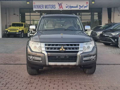 Mitsubishi Pajero 2019 GLS Top Line | GCC Specs | Full Service History From Company Well Maintained-4