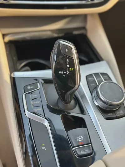 EXCELLENT CONDITION | GCC | 2018 | BMW 520I PREMIUM-9