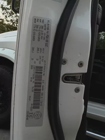 Dodge Ram 1500 SLT 2015 | US Specs | Clean Condition-14