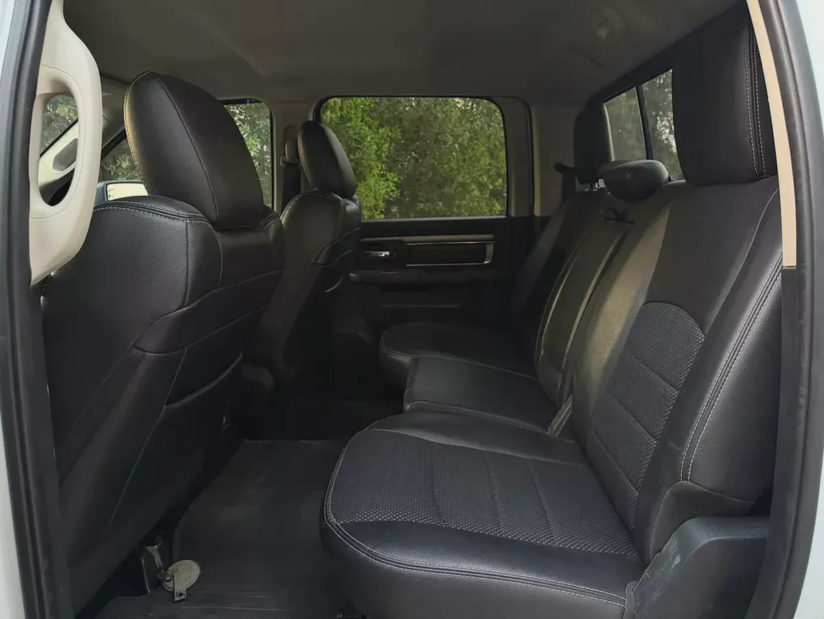 Dodge Ram 1500 SLT 2015 | US Specs | Clean Condition-10-10