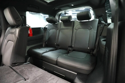 Defender | 3.0L Diesel | 4,550 AED Monthly | Free Insurance and Registration-7