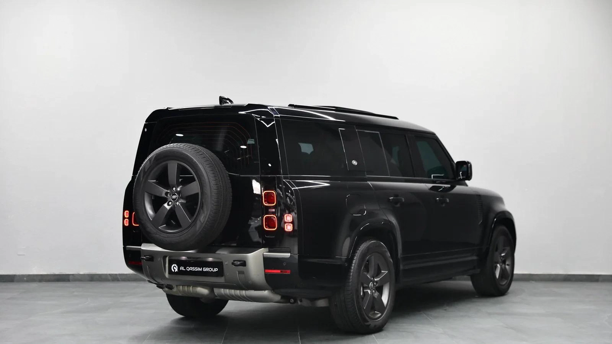Defender | 3.0L Diesel | 4,550 AED Monthly | Free Insurance and Registration-6-6