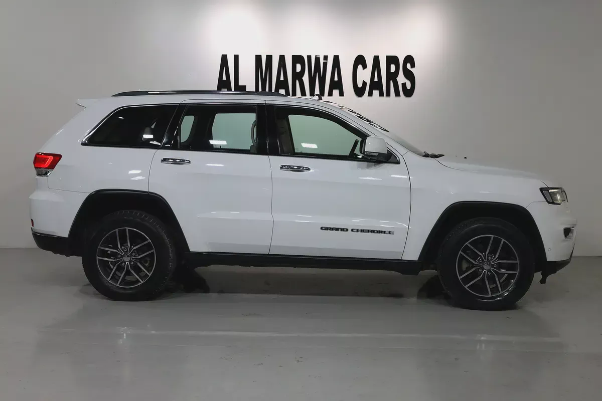 Jeep Grand Cherokee Limited 2018 | GCC Specs | PERFECT CONDATION-6-6