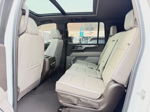 جي ام سي يوكن اليفيشن اكس ال ابيض / بيج خليجي بن حموده 2025 GMC Yukon Elevation XL - GCC Specs
