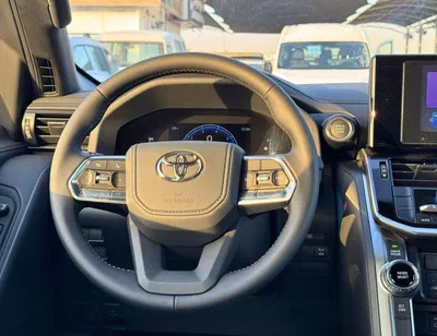Toyota Land Cruiser GXR 3.5L V6 PETROL || DRIVER PWR SEAT / SUNROOF / DIGITAL SPEEDOMETER / DIFF LOCK (CODE # GXR3B)-13