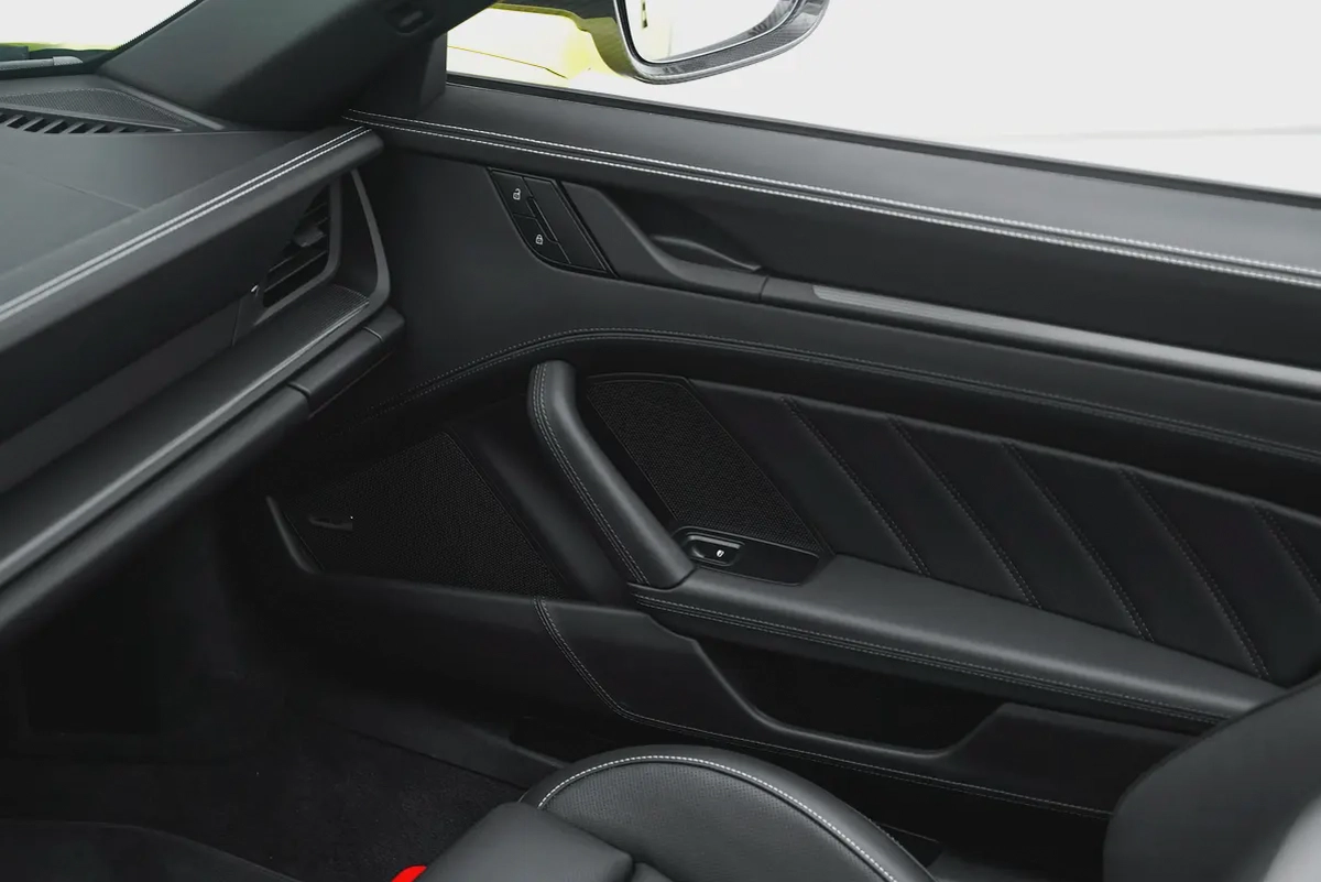2025 PORSCHE 911 CARRERA GTS  WITH WARRANTY-10-10