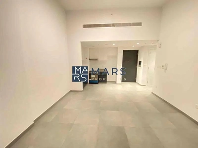 Luxurious Apartment // With Terrace // Ready to move-9