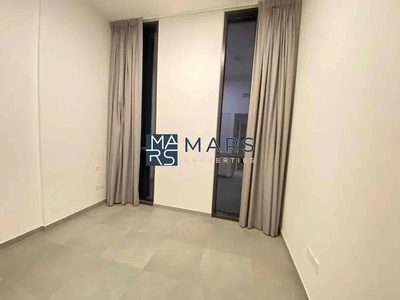 Luxurious Apartment // With Terrace // Ready to move-4
