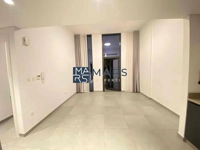 Luxurious Apartment // With Terrace // Ready to move-7
