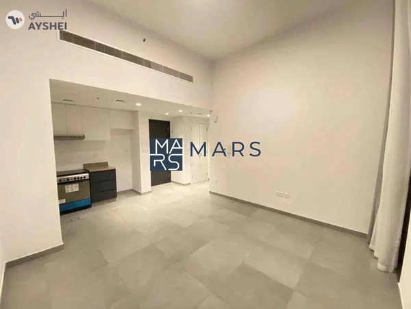 Luxurious Apartment // With Terrace // Ready to move