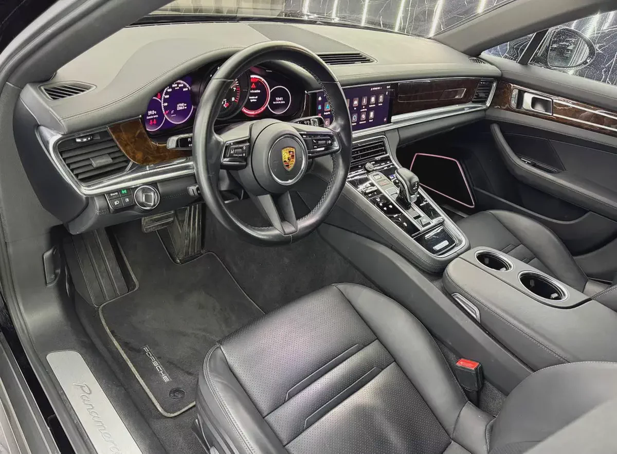 2022 Porsche Panamera Standard | GCC | Full Service History-8-8