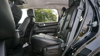 Nissan Pathfinder 4WD-4