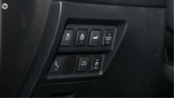 Nissan Pathfinder 4WD