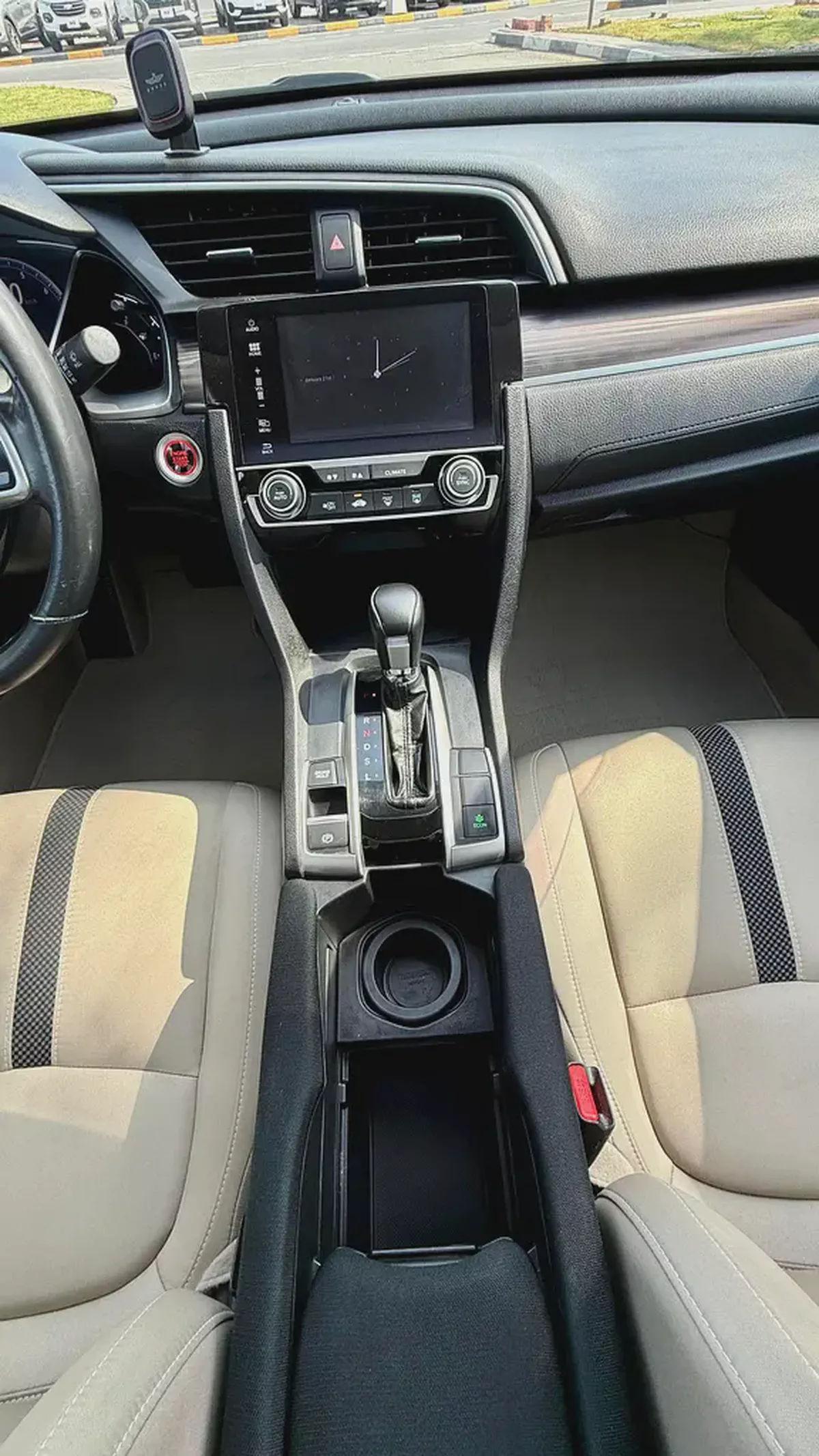 2019 Honda Civic | G.C.C Spec | Full options-15-15