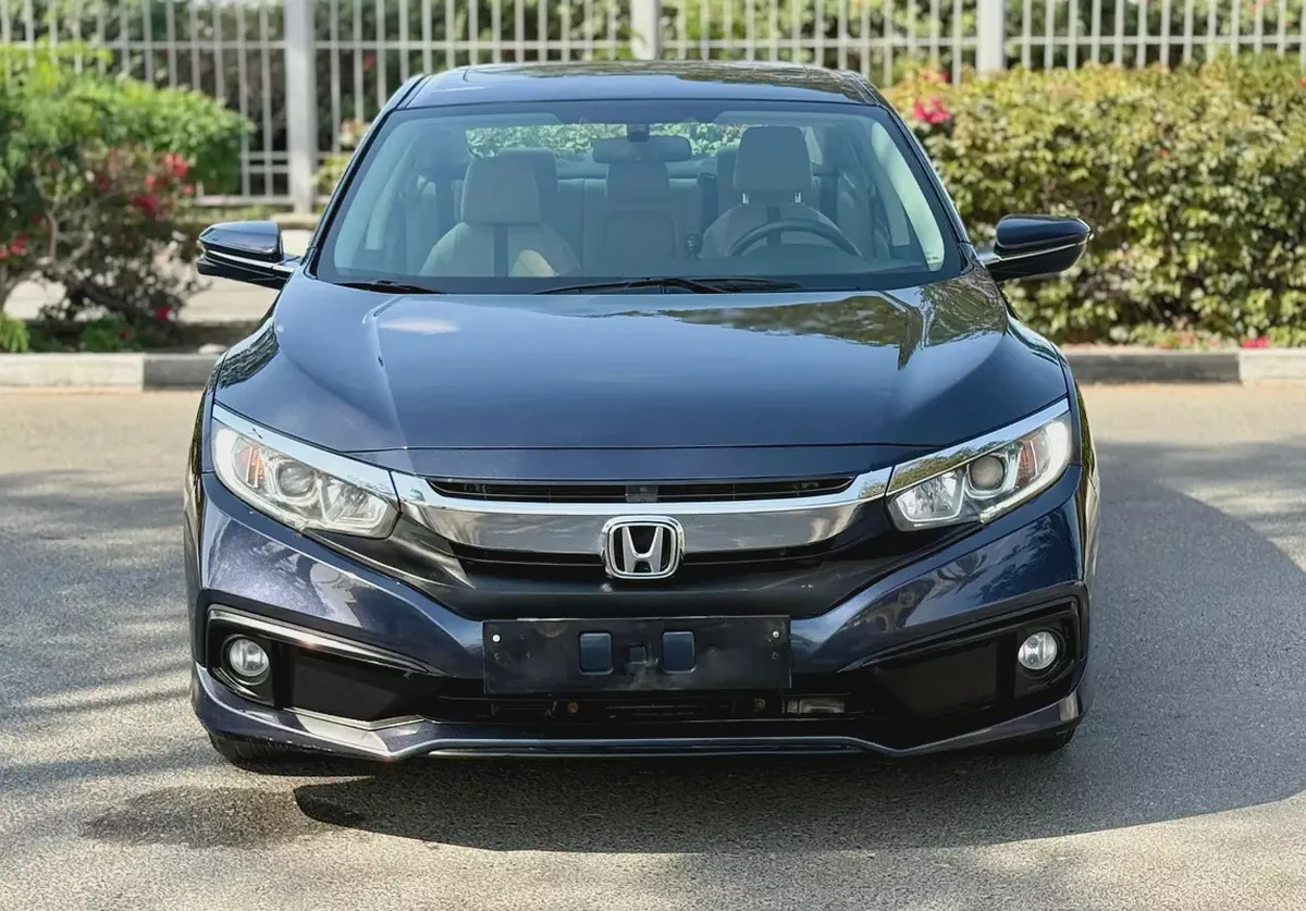 2019 Honda Civic | G.C.C Spec | Full options-2-2