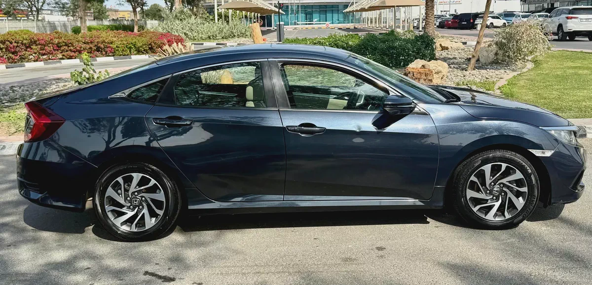 2019 Honda Civic | G.C.C Spec | Full options-6-6