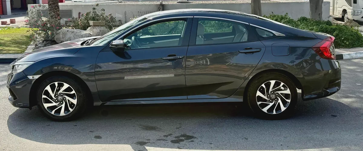 2019 Honda Civic | G.C.C Spec | Full options-7-7