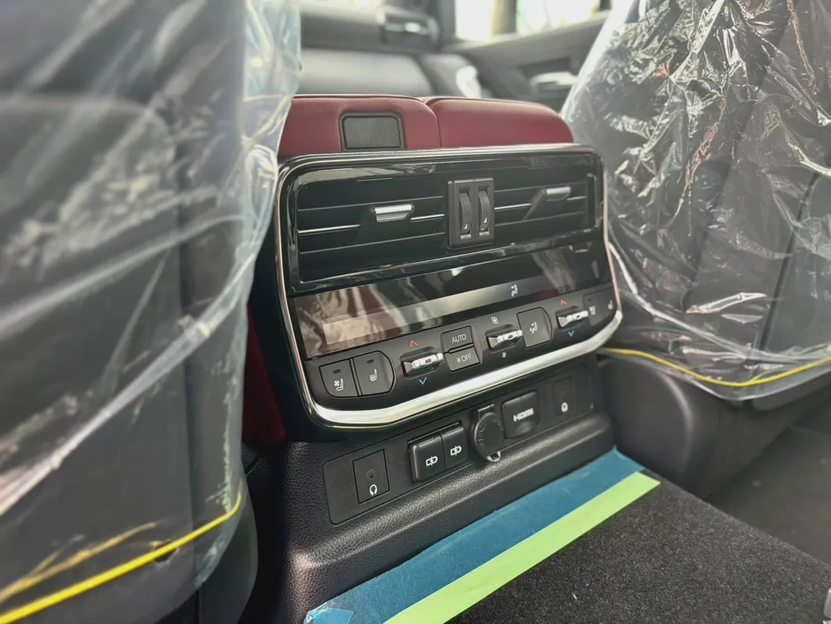 TOYOTA LAND CRUISER GR 3.5L HEV 2025