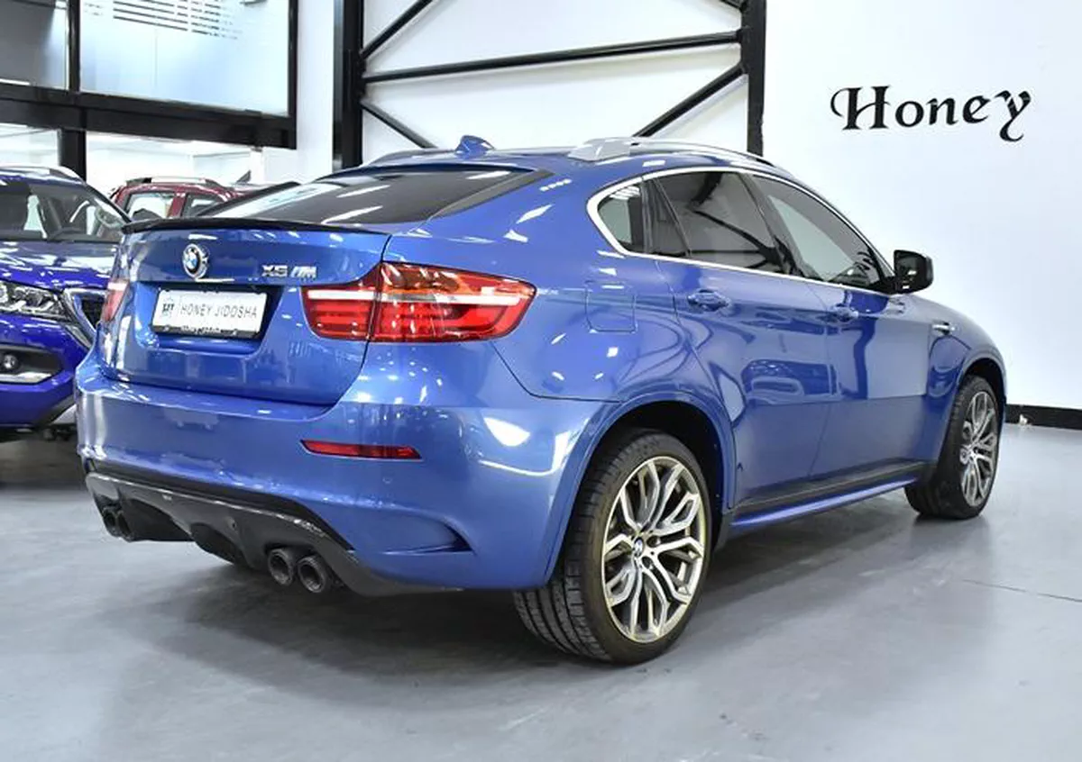 BMW X6 M ( 2013 Model ) in Blue Color GC...-3-3