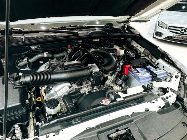 Massive Price Drop!!! // AED 2,500 // 20% DP // 2022 Toyota Hilux GR Sport 4.0L V6 4*4