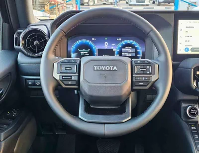 Toyota Prado VXR TURBO / 2.4L V4 PETROL / GGC SPECS / RADAR / 360* CAMERA / BLIND SPOT / SUNROOF (CODE # ADV1)-16