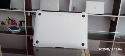 Macbook Air (1466) 13inch 2017-4