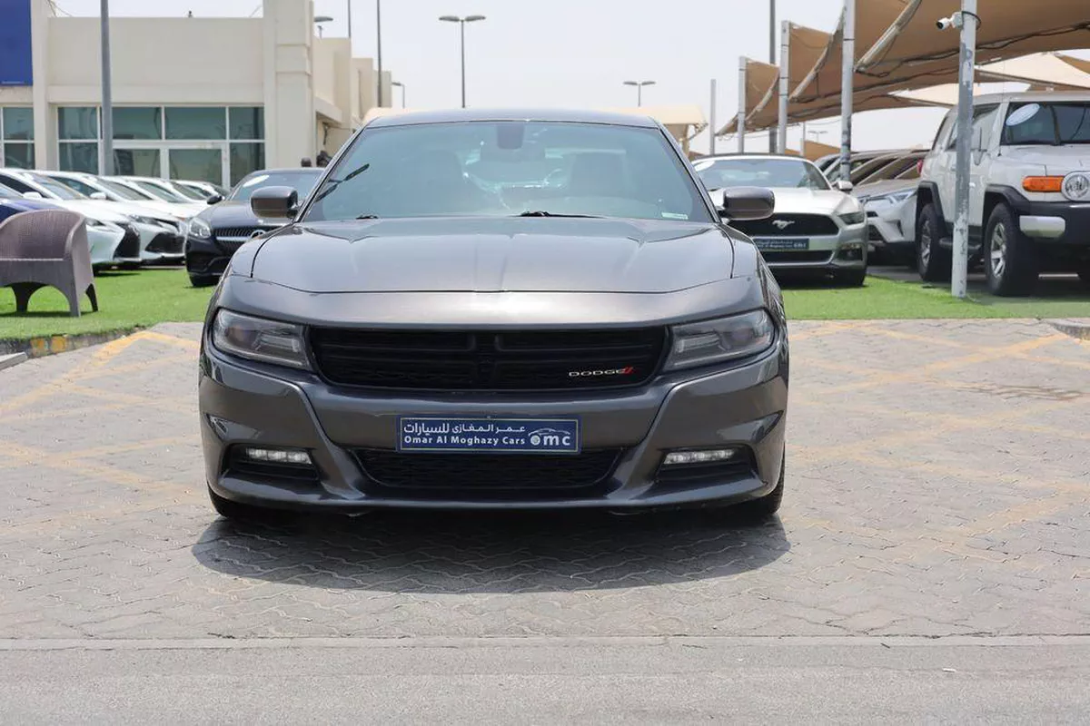 Used Dodge Charger 3.6L SXT Mid Option 2015-3-3