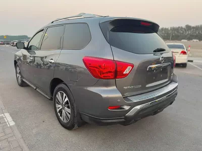 Nissan Pathfinder SL 4WD | American Spec | Model 2017 | 153,130 KM Looking for a spacious, comfortab-6