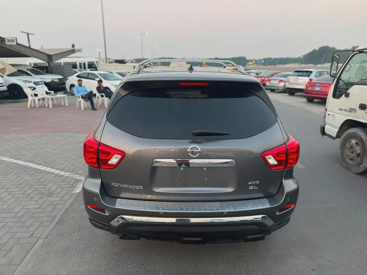 Nissan Pathfinder SL 4WD | American Spec | Model 2017 | 153,130 KM Looking for a spacious, comfortab-12-12