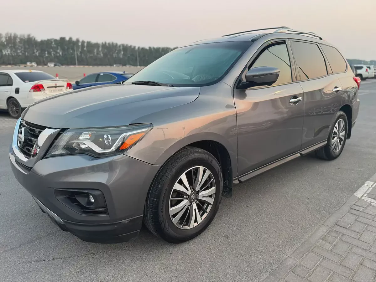Nissan Pathfinder SL 4WD | American Spec | Model 2017 | 153,130 KM Looking for a spacious, comfortab