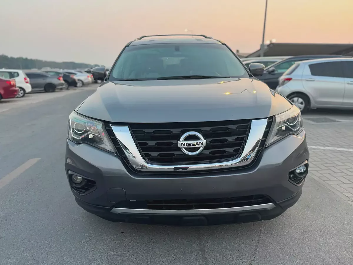 Nissan Pathfinder SL 4WD | American Spec | Model 2017 | 153,130 KM Looking for a spacious, comfortab-1-1