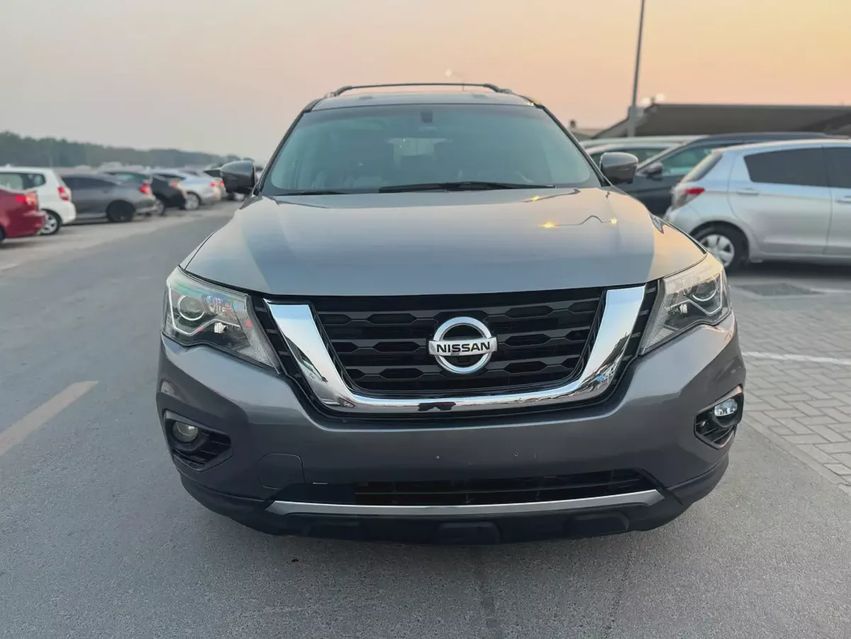 Nissan Pathfinder SL 4WD | American Spec | Model 2017 | 153,130 KM Looking for a spacious, comfortab-8-8