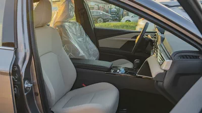 2026 Toyota Camry LE 2.5L AT Hybrid (Gray)-7