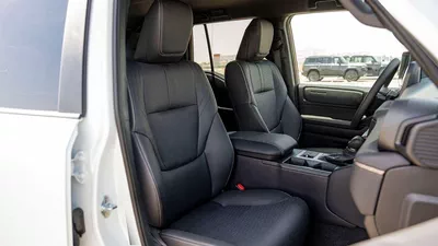 Toyota Prado ADVENTURE TOYOTA PRADO 250 2.4P AT FIRST EDITION MY2024 – WHITE-14