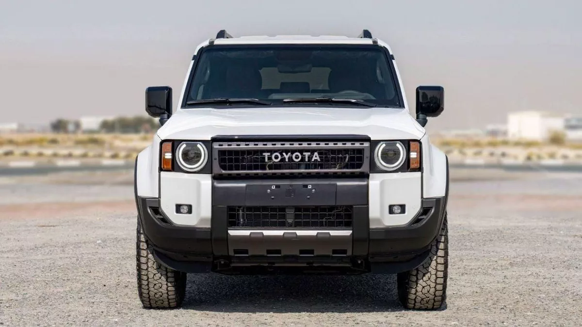 Toyota Prado ADVENTURE TOYOTA PRADO 250 2.4P AT FIRST EDITION MY2024 – WHITE-1-0