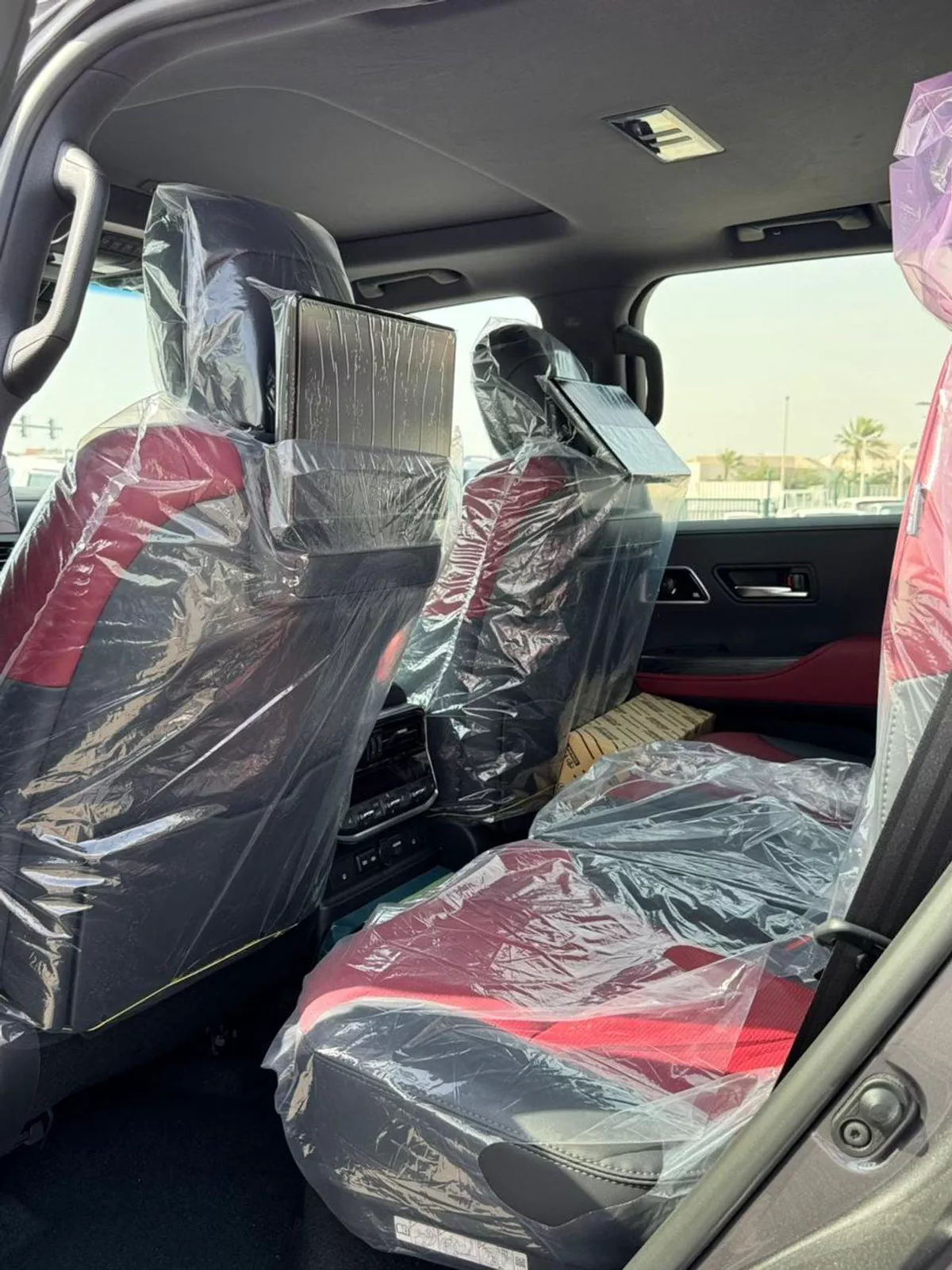 Toyota Land Cruiser VXR 3.5L HYBRID GCC-13-0