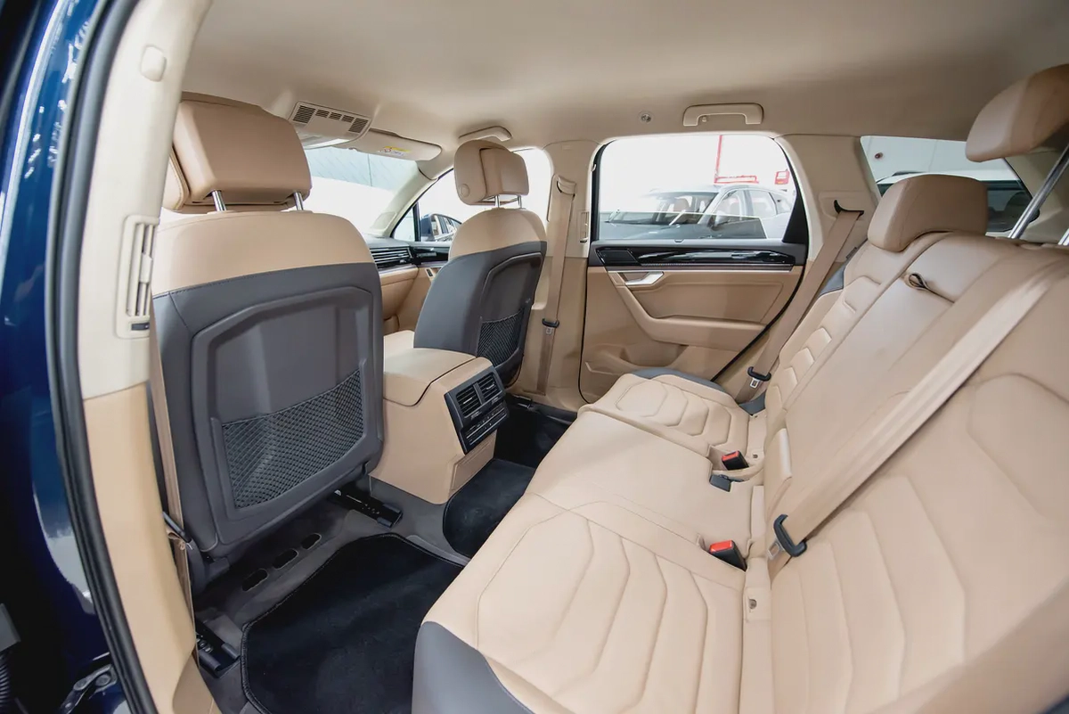 VOLKSWAGEN TOUAREG 2023 1 YEAR WARRANTY SERVICE PACKAGE TILL AUG 2026-7-7