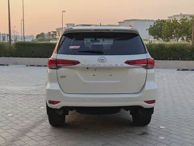 Toyota Fortuner 2022 Diesel V4 2.8L GCC Specs Excellent Condition-4