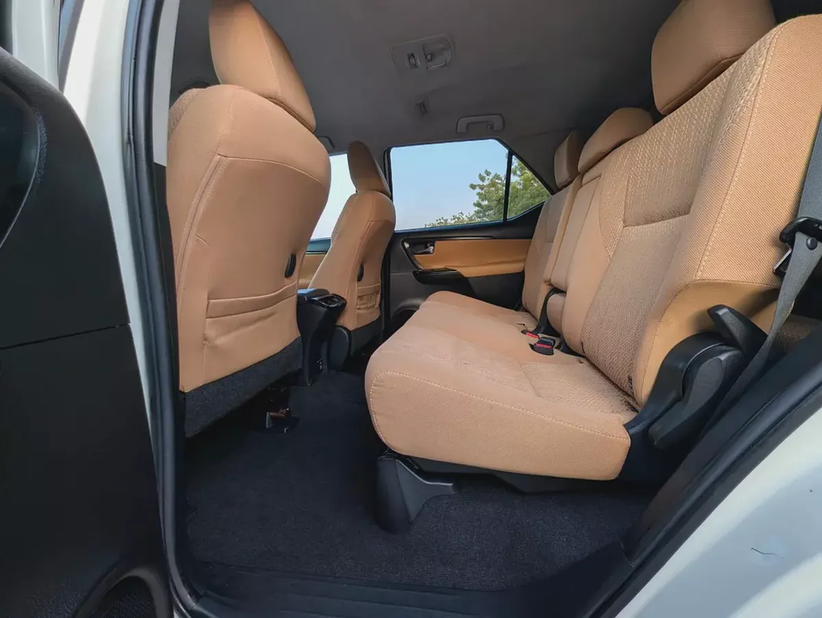 Toyota Fortuner 2022 Diesel V4 2.8L GCC Specs Excellent Condition-13-13
