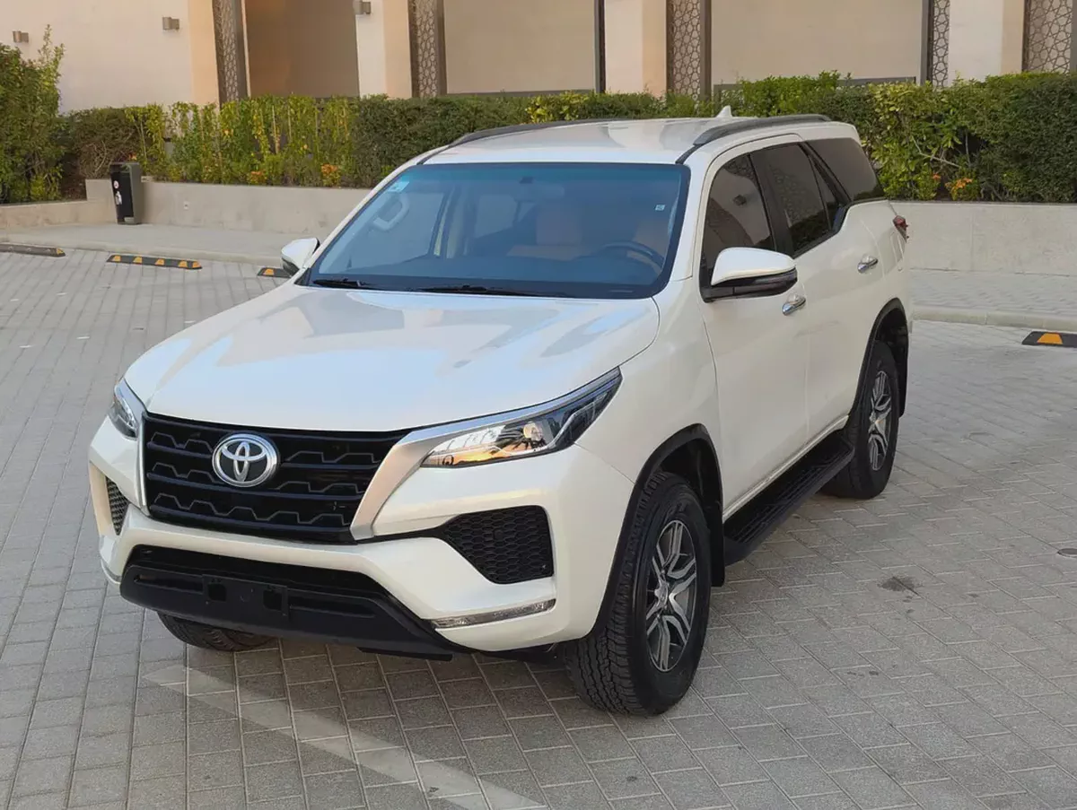 Toyota Fortuner 2022 Diesel V4 2.8L GCC Specs Excellent Condition-1-1
