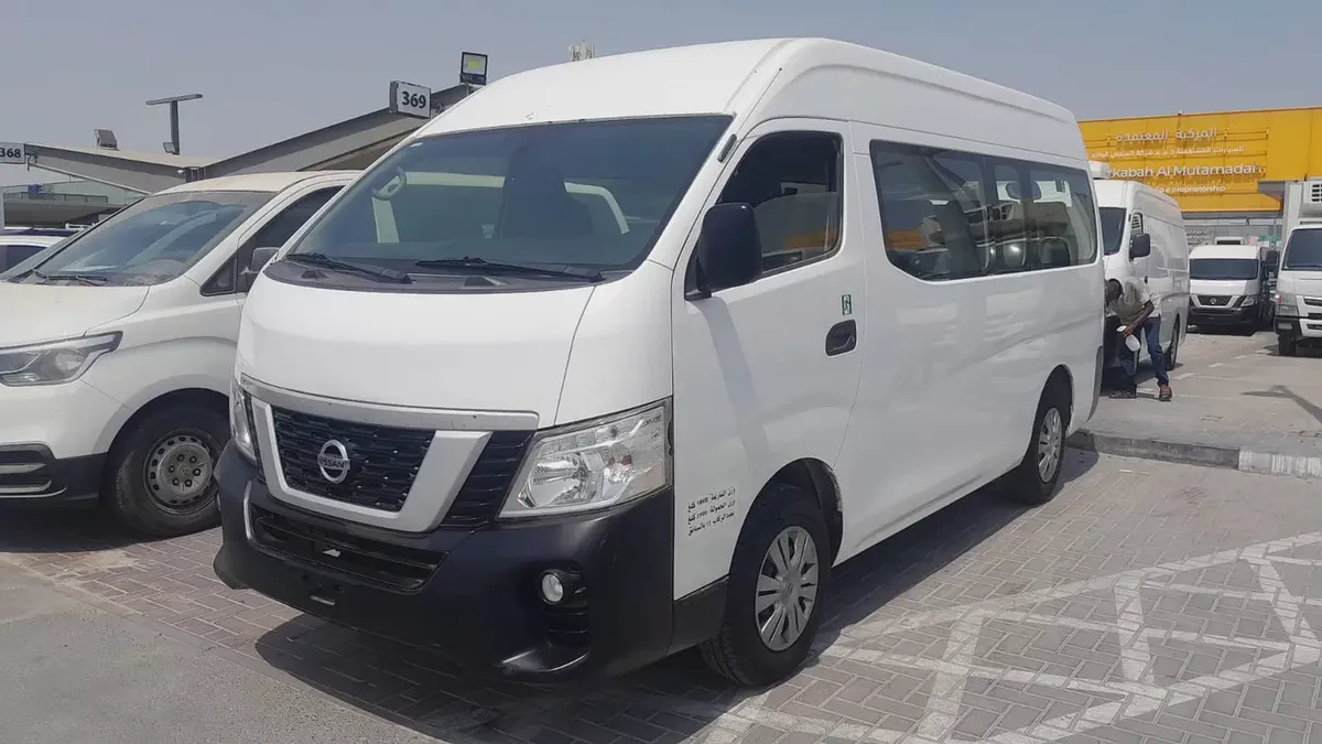 Nissan Urvan NV350 2020 GCC Specs - Reliable Commercial Van-1-1