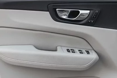 1,959 P.M |  XC60 B5 Momentum | 0% Downpayment | Warranty!-12