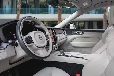 1,959 P.M |  XC60 B5 Momentum | 0% Downpayment | Warranty!-8