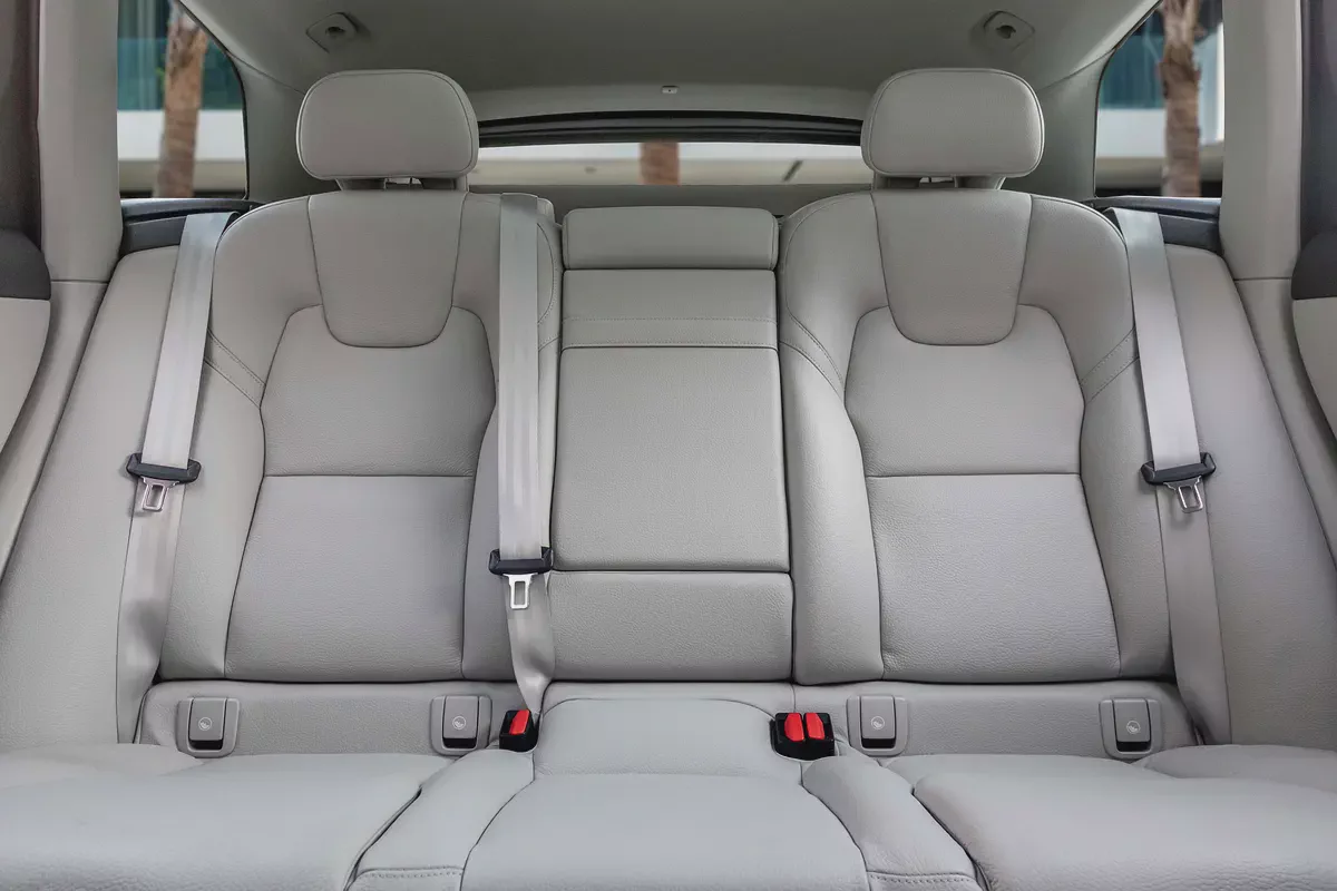 1,959 P.M |  XC60 B5 Momentum | 0% Downpayment | Warranty!-11-11