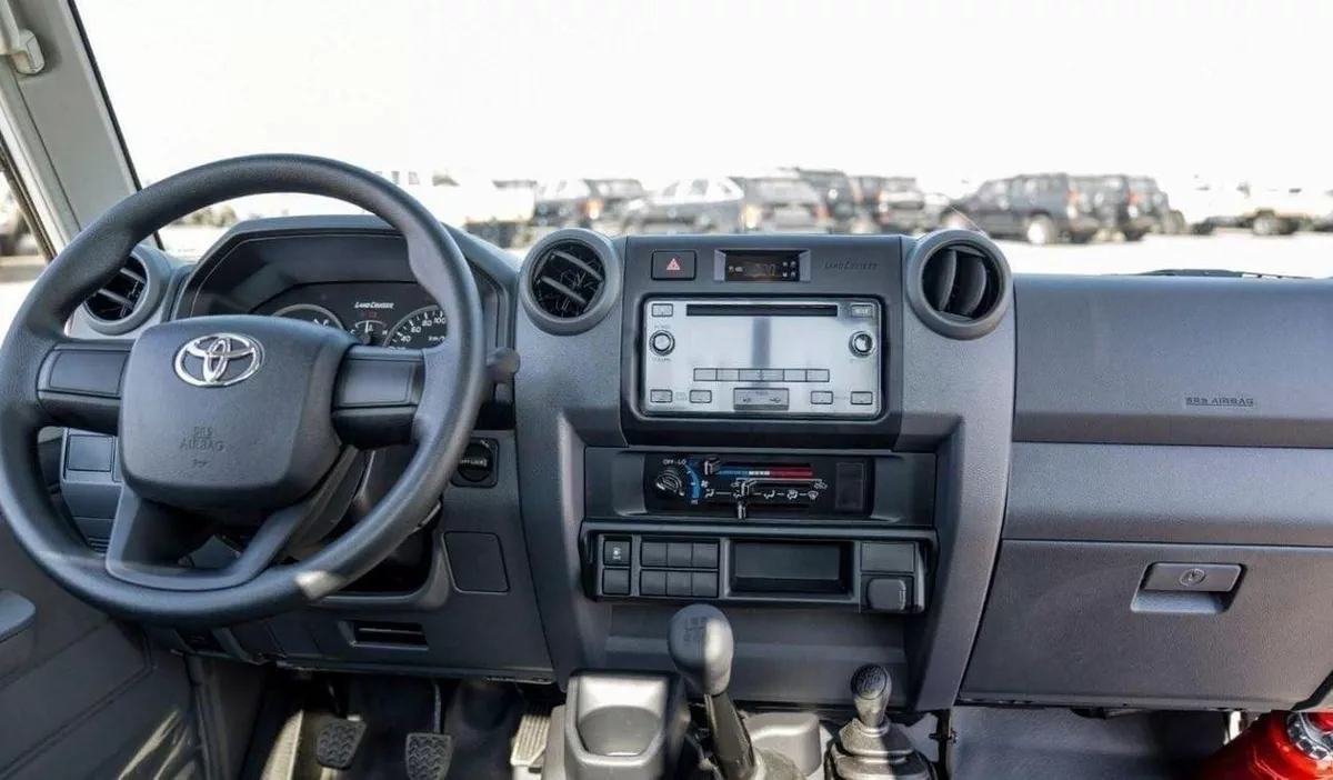 Toyota Land Cruiser Pick Up LAND CRUISER LC79 SC 4.2L V6 DIESEL 2026-9-0
